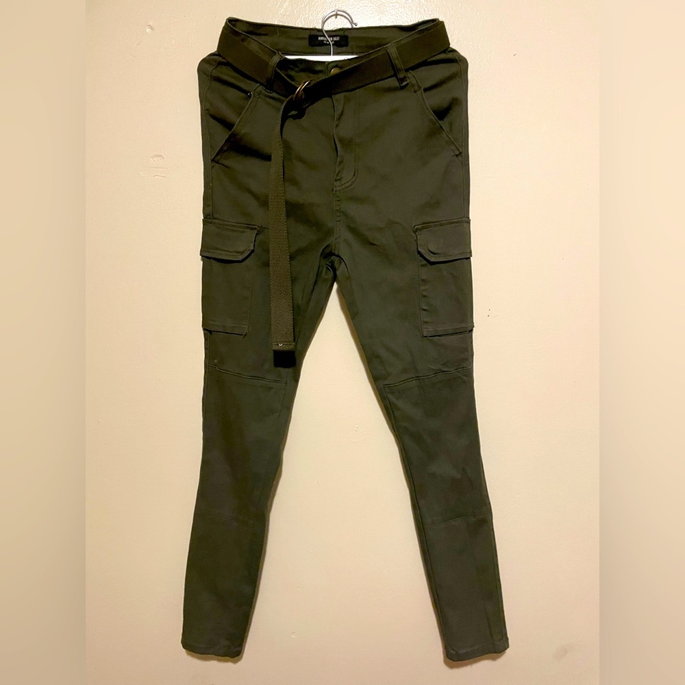 High waist SKINNY CARGO STYLE PANTS, Belted, Pockets, SM